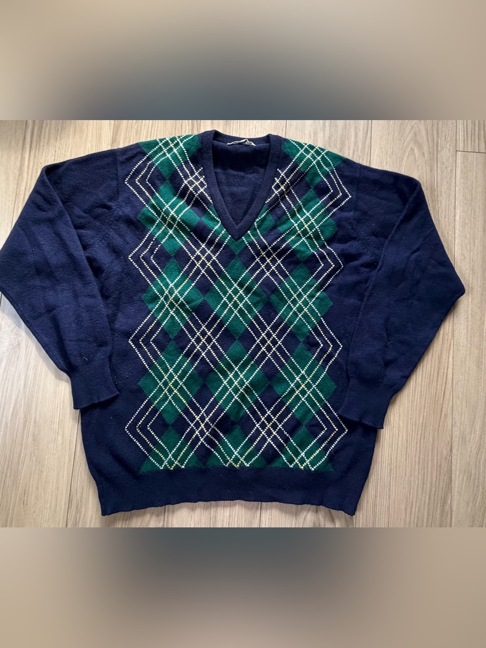 VTG Lyle $ Scott 100% Cashmere V Neck Argyle Scotland Sweater Navy/Green Sz 44
